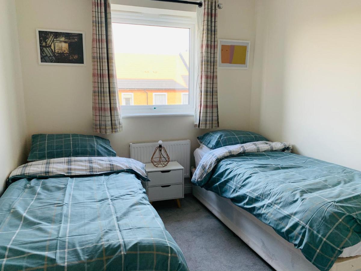 Alpha, Private Double Room, City Centre, Free Parking, Sittingbourne, Kent Exterior foto